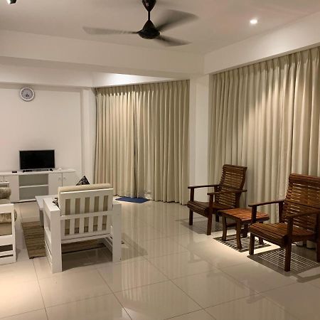 Nilaveli Beach Apartment Sri Lanka ภายนอก รูปภาพ